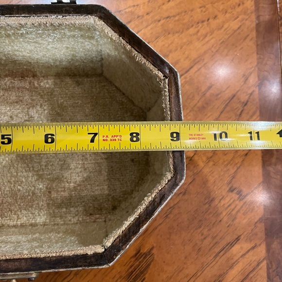 Antique Anton Pieck wooden provincial town graphic flip top purse. Amazing! - Picture 14 of 15